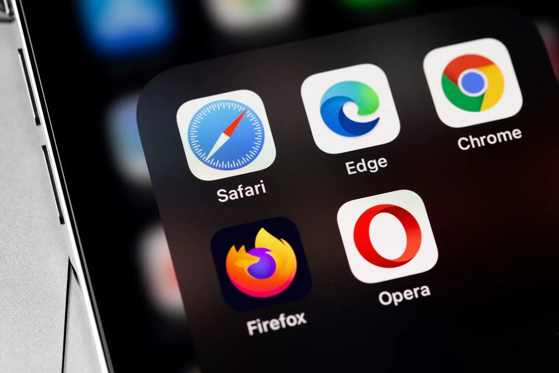 Opera、新しいAIエージェント機能「ブラウザオペレーター」を発表